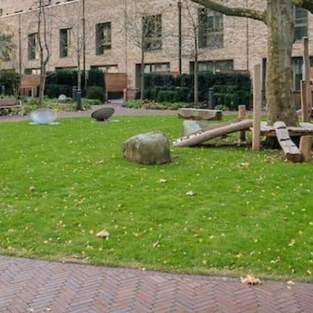 Superb 1 Bedroom Apartment 3Mins From Tube Station London Exterior photo